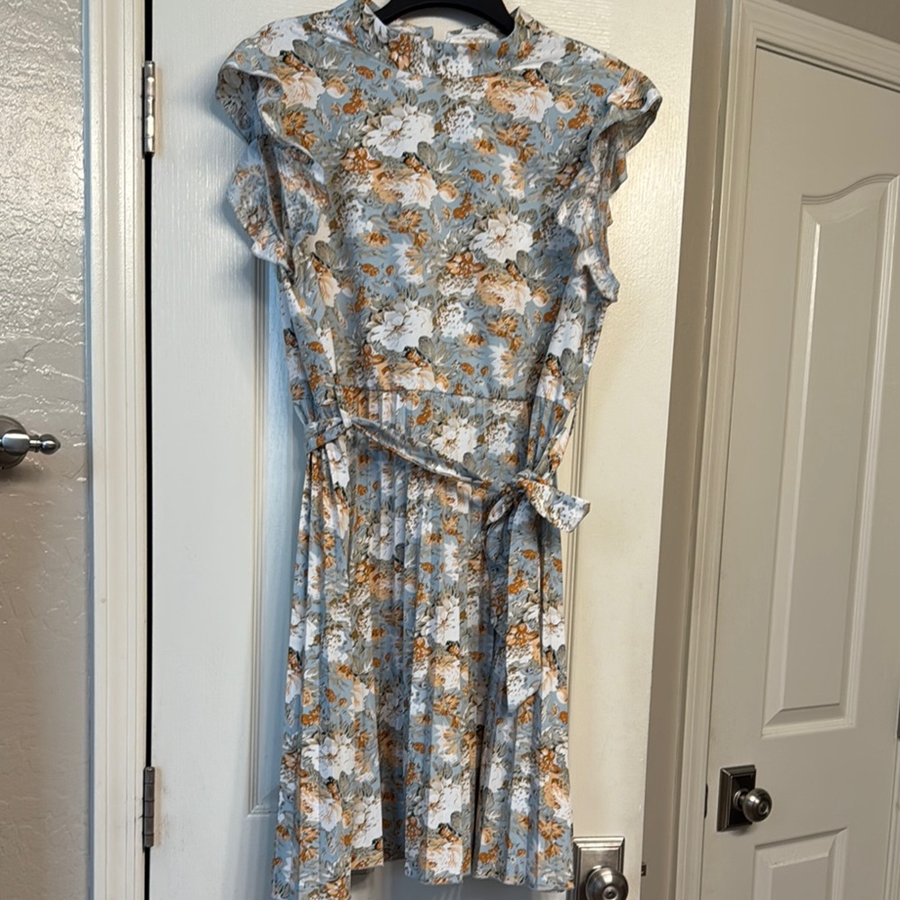 SHEIN Floral Mini Dress in Blue, tan and cream